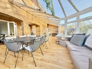 Photo 17- click for photo gallery